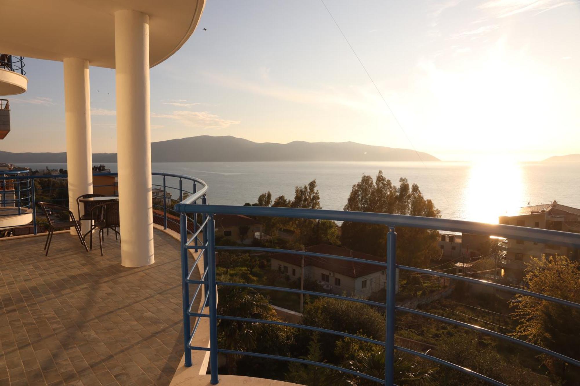 Jico Travel - Villa Colombo Vlorë 외부 사진