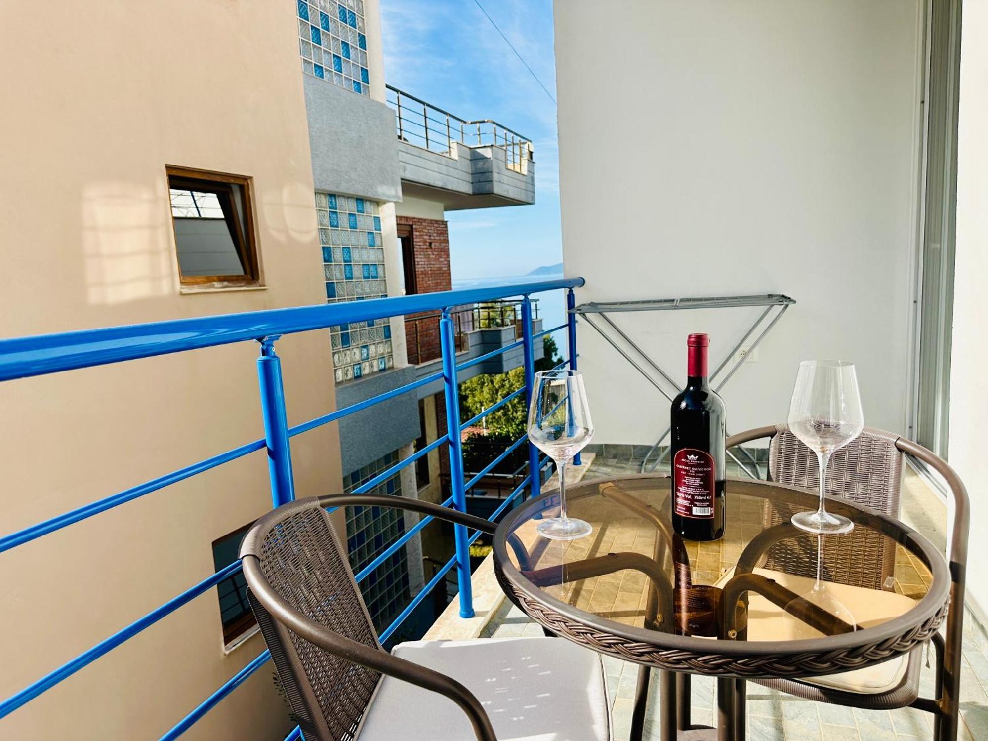 Jico Travel - Villa Colombo Vlorë 객실 사진