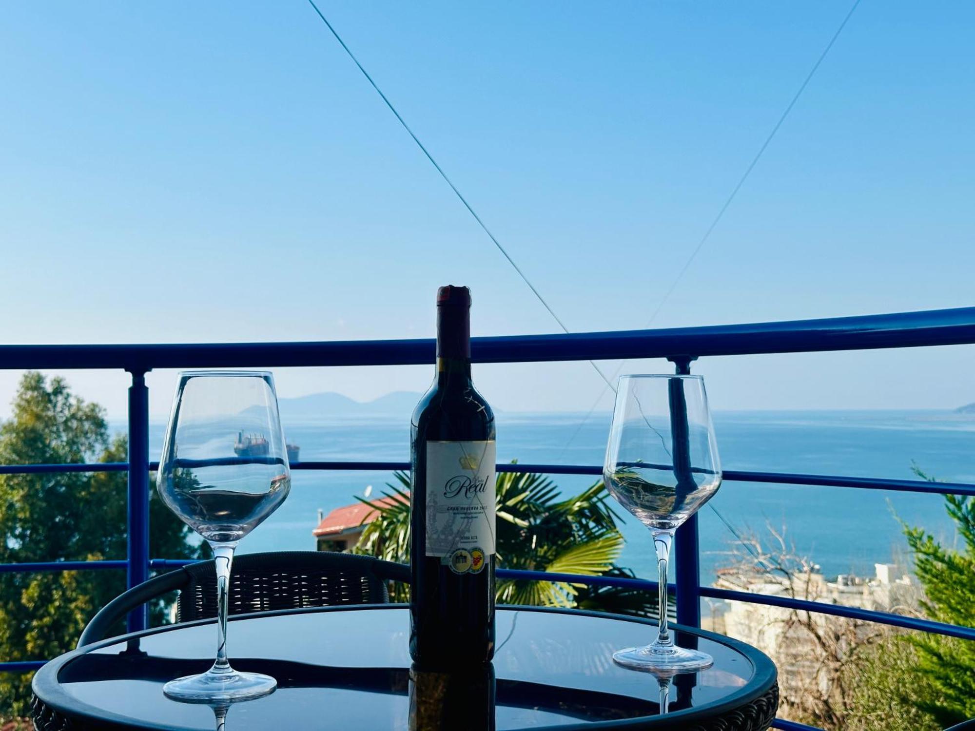 Jico Travel - Villa Colombo Vlorë 객실 사진
